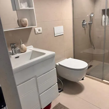 1 Appartamento Golem (Tirana)